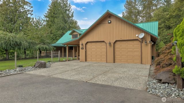 Property photo for 29016 Se 477th Street, Enumclaw photo 4