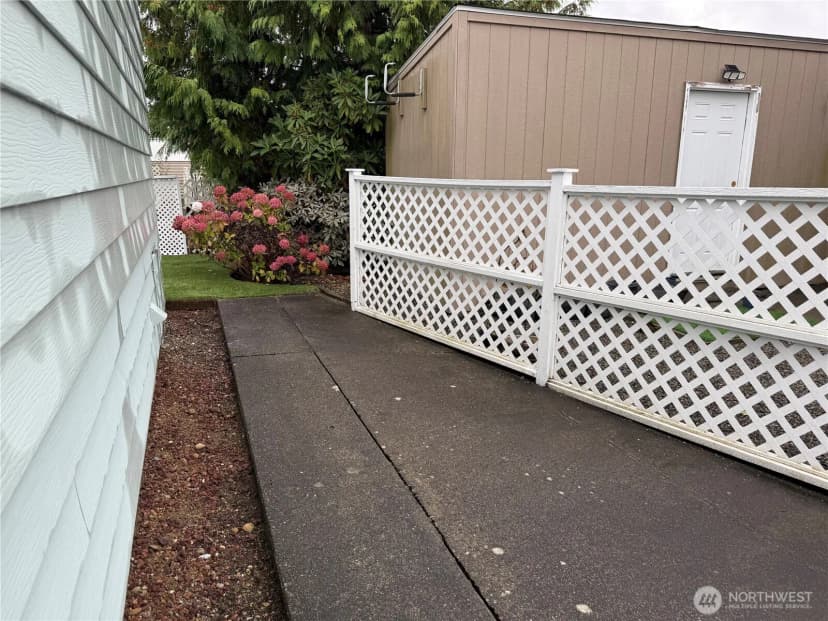 Property photo for 1415 84th Street Se #61, Everett photo 22
