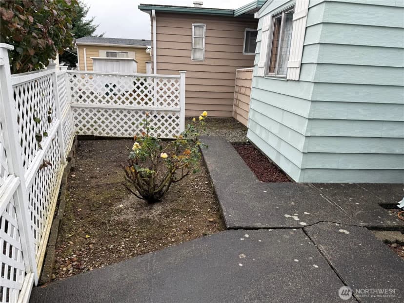 Property photo for 1415 84th Street Se #61, Everett photo 20