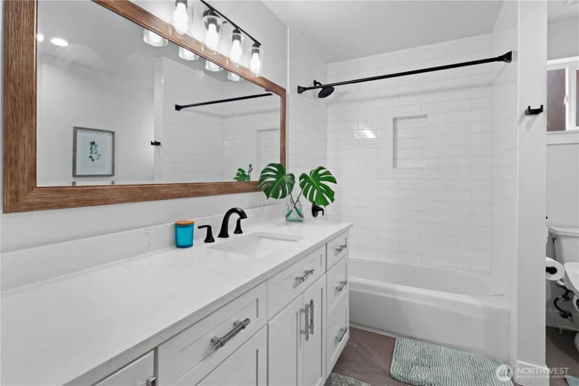 Property photo for 2343 Nw 196th Street, Shoreline photo 28