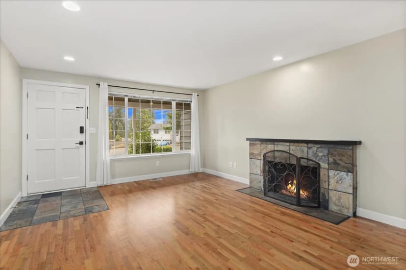 Property photo for 32 223rd Street Sw, Bothell photo 3