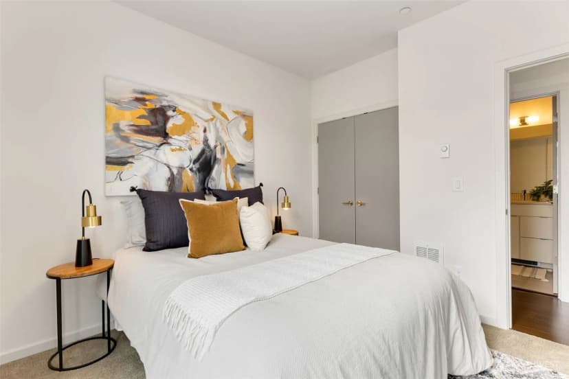 Property photo for 7327 35th Avenue Ne, Seattle photo 12
