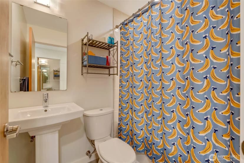 Property photo for 2204 California Avenue Sw #a, Seattle photo 16