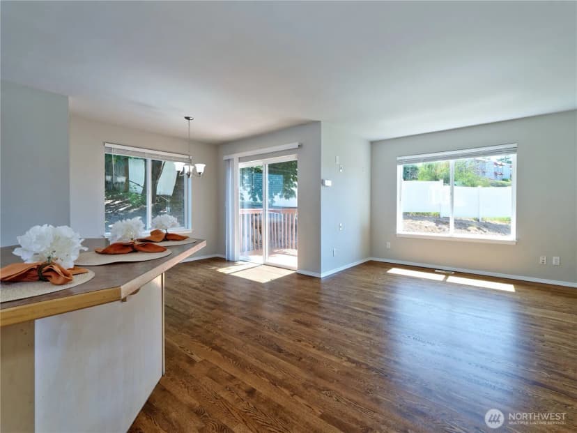Property photo for 2409 Ne 11th Court, Renton photo 2