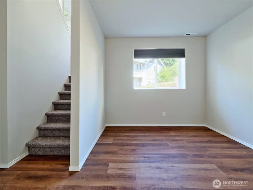 Property photo for 2409 Ne 11th Court, Renton photo 22