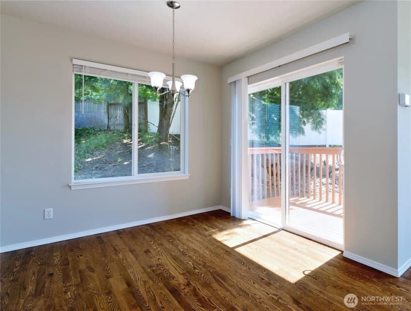 Property photo for 2409 Ne 11th Court, Renton photo 8