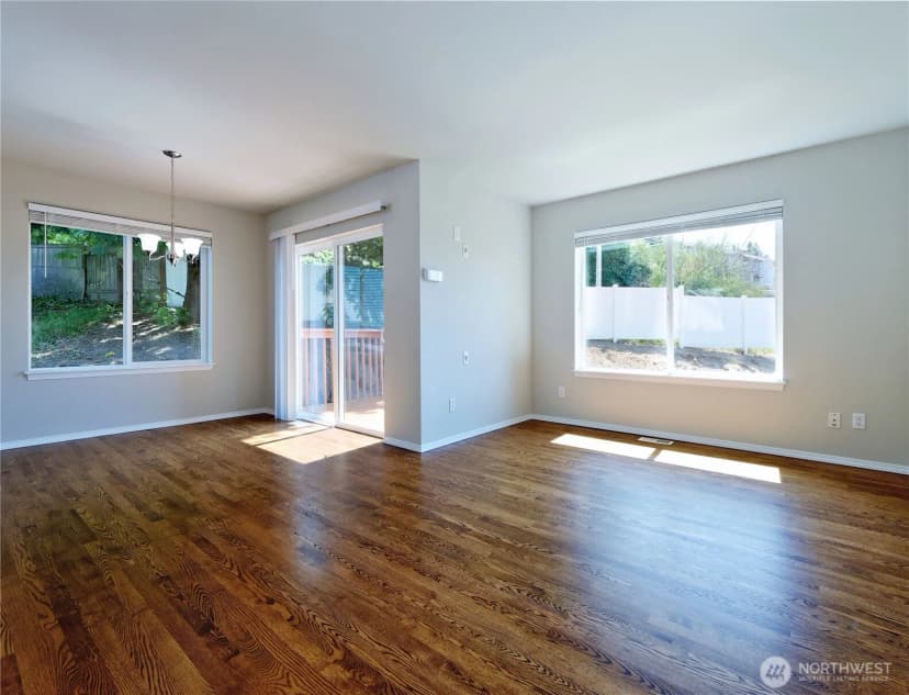 Property photo for 2409 Ne 11th Court, Renton photo 18