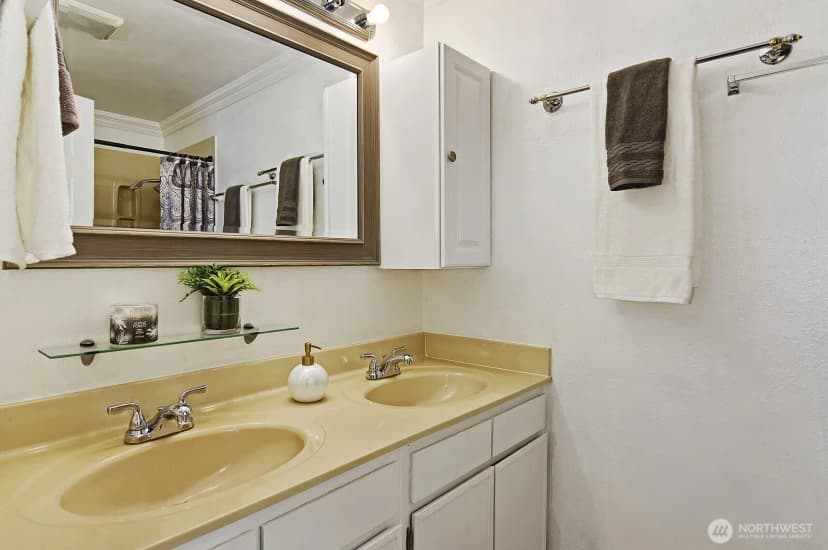 Property photo for 11420 Se 225th Street, Kent photo 9