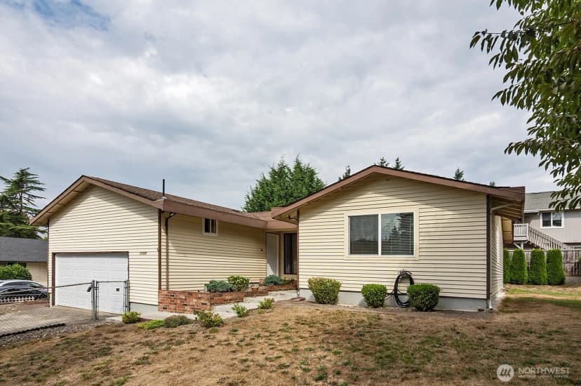 Property photo for 11420 Se 225th Street, Kent