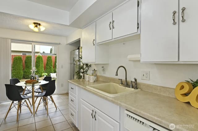 Property photo for 11420 Se 225th Street, Kent photo 5