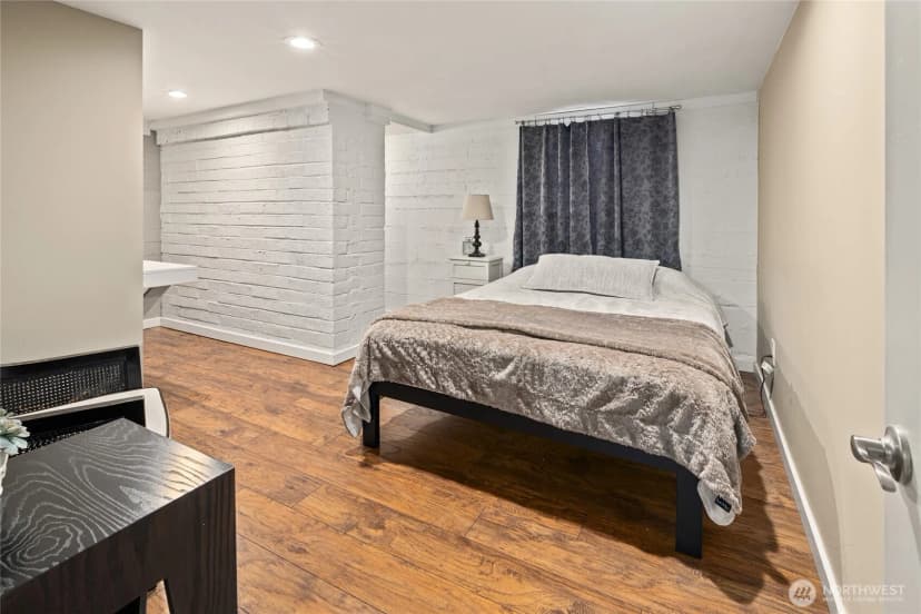 Property photo for 2020 Sunset Drive W, University Place photo 23