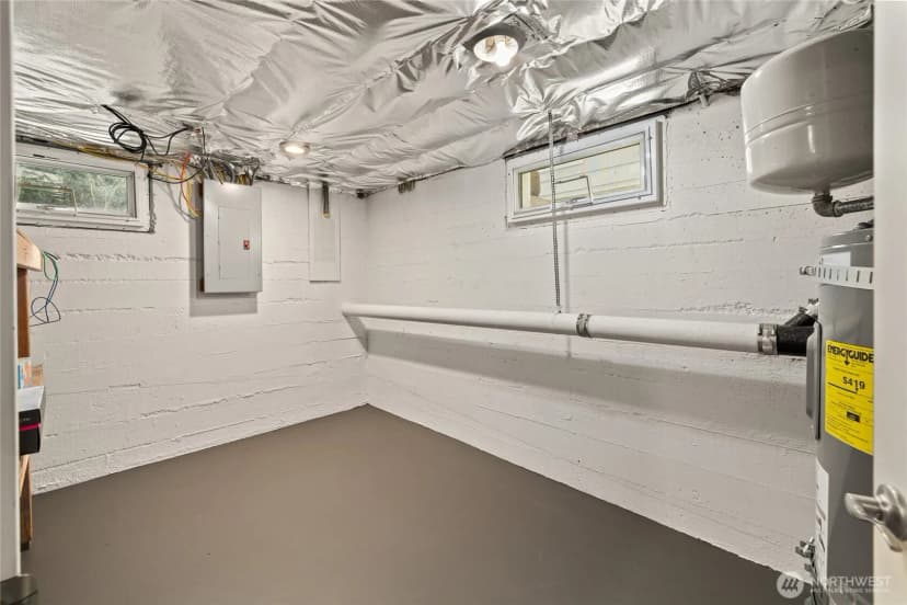 Property photo for 2020 Sunset Drive W, University Place photo 21