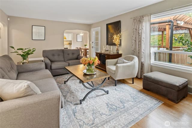 Property photo for 2020 Sunset Drive W, University Place photo 5