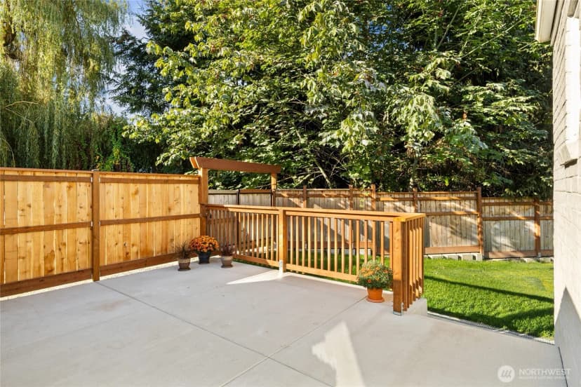 Property photo for 2020 Sunset Drive W, University Place photo 34