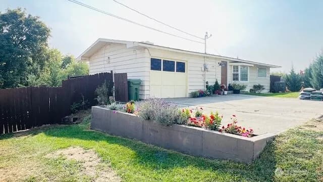 Property photo for 1162 3rd Avenue N, Okanogan