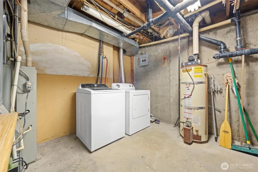 Property photo for 411 N Wahl, Lind photo 24