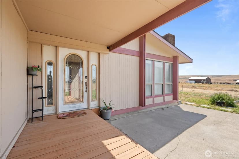 Property photo for 411 N Wahl, Lind photo 4