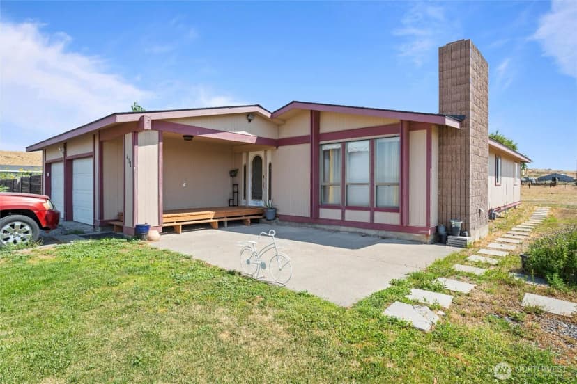 Property photo for 411 N Wahl, Lind photo 3