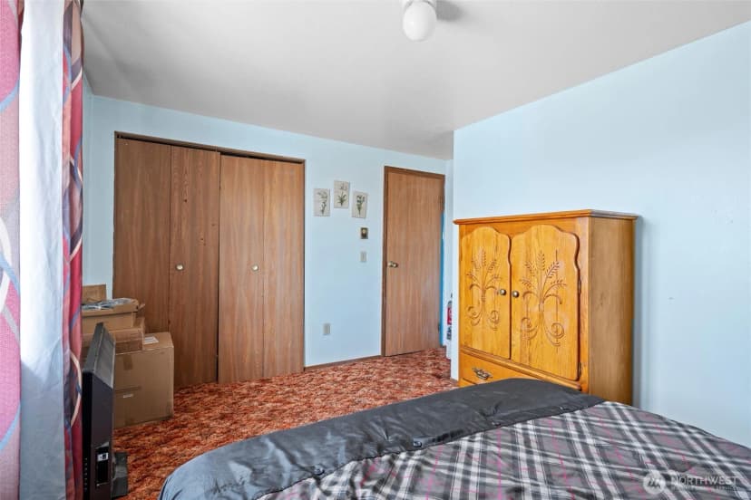 Property photo for 411 N Wahl, Lind photo 20