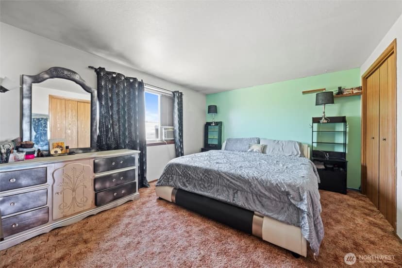 Property photo for 411 N Wahl, Lind photo 11