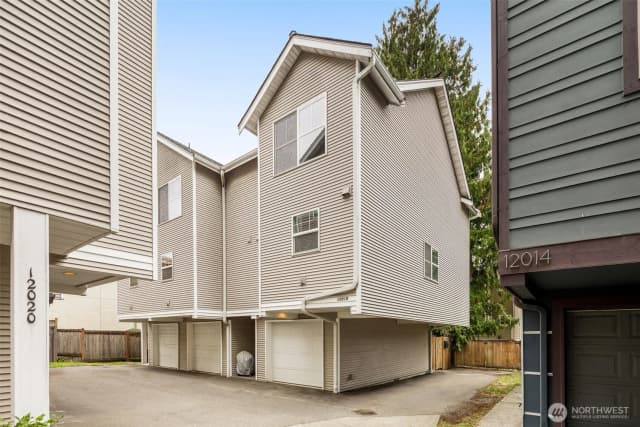 Property photo for 12018 31st Avenue Ne, Seattle