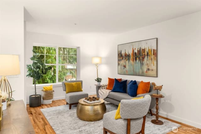 Property photo for 12018 31st Avenue Ne, Seattle photo 4