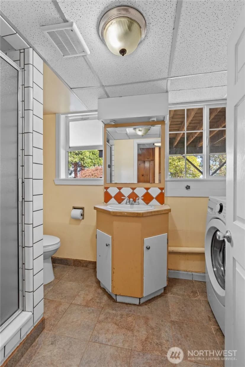Property photo for 17916 Military Road S, Sea Tac photo 20