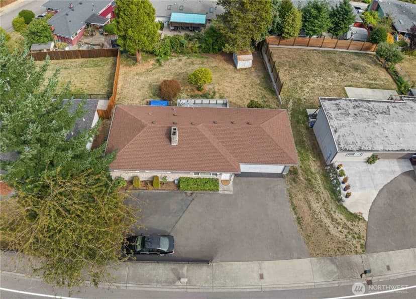 Property photo for 17916 Military Road S, Sea Tac photo 24