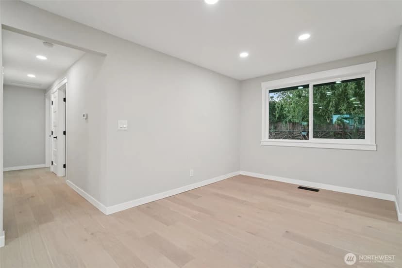 Property photo for 10804 Se 232nd Place, Kent photo 12