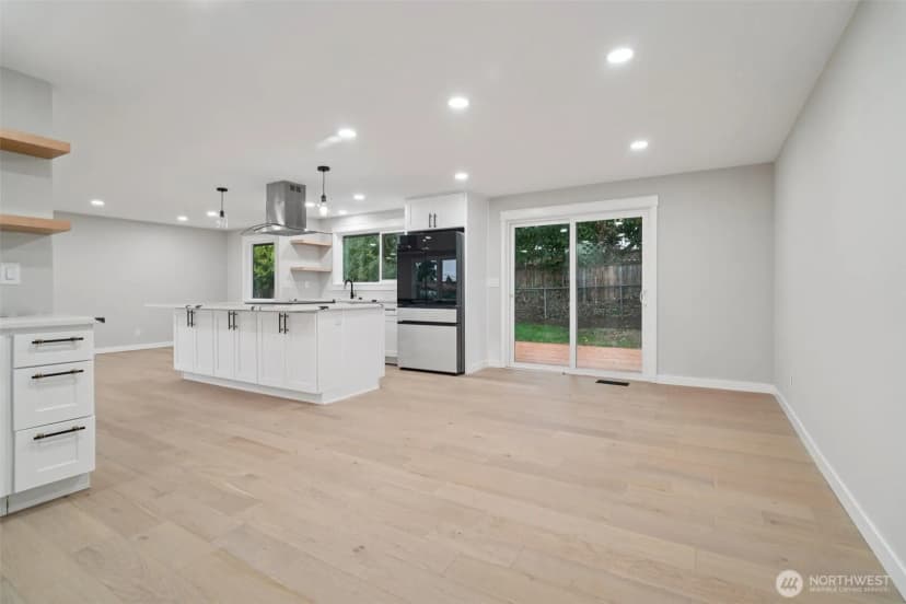 Property photo for 10804 Se 232nd Place, Kent photo 6