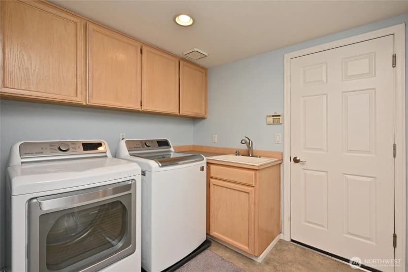 Property photo for 11834 Se 78th Street, Newcastle photo 16