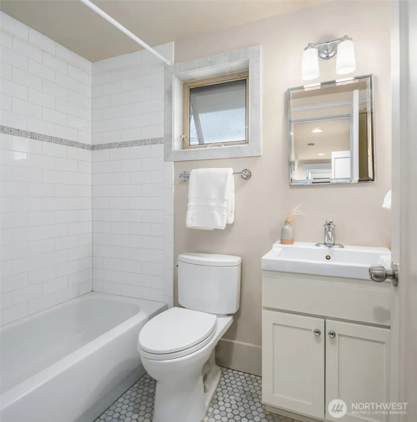 Property photo for 527 11th Avenue E #a, Seattle photo 22