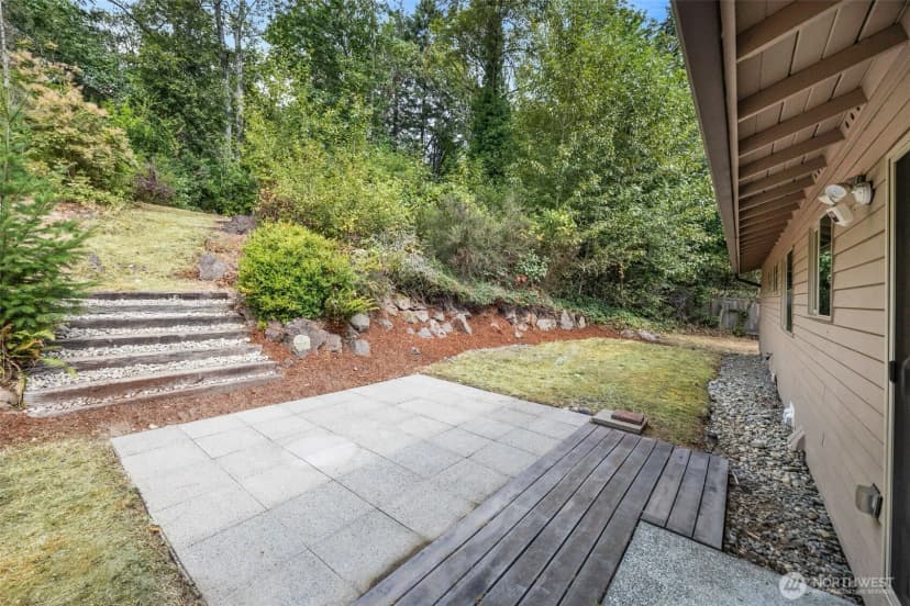 Property photo for 12516 Se 4th Place, Bellevue photo 24