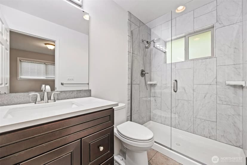 Property photo for 12516 Se 4th Place, Bellevue photo 15
