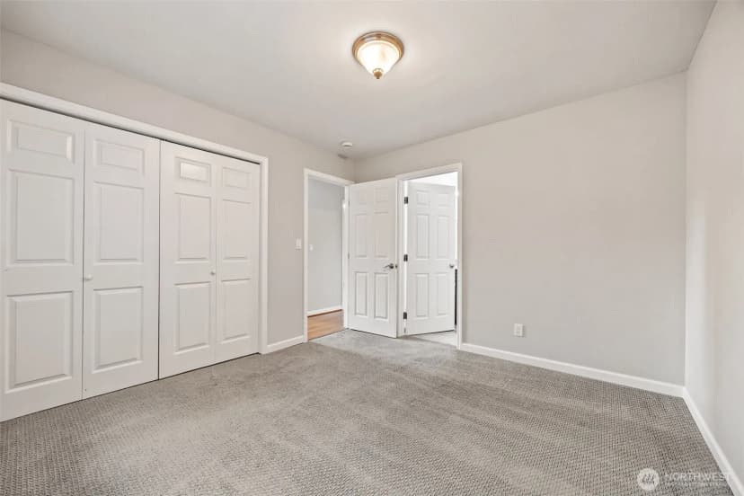 Property photo for 12516 Se 4th Place, Bellevue photo 12