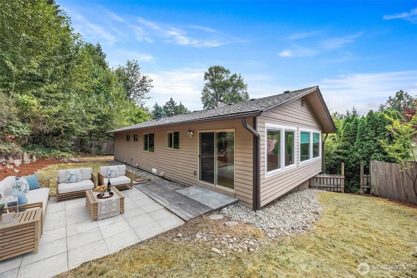 Property photo for 12516 Se 4th Place, Bellevue photo 27