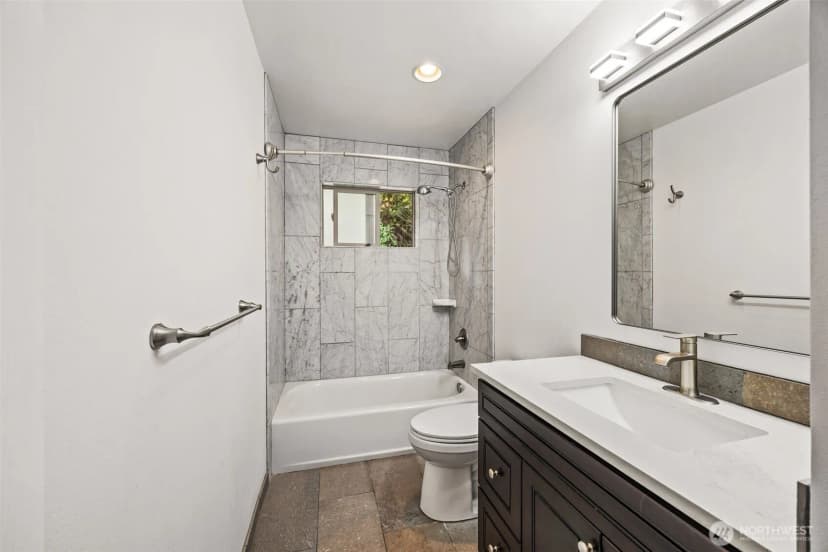 Property photo for 12516 Se 4th Place, Bellevue photo 10