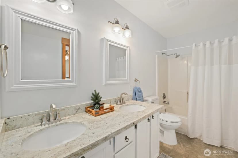 Property photo for 7270 E Raintree Lane, Port Orchard photo 17