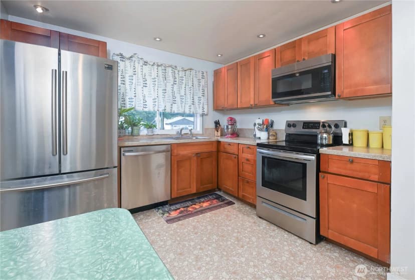 Property photo for 26007 14th Avenue S, Des Moines photo 13