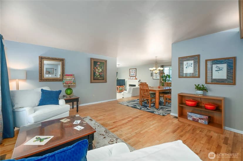 Property photo for 26007 14th Avenue S, Des Moines photo 3