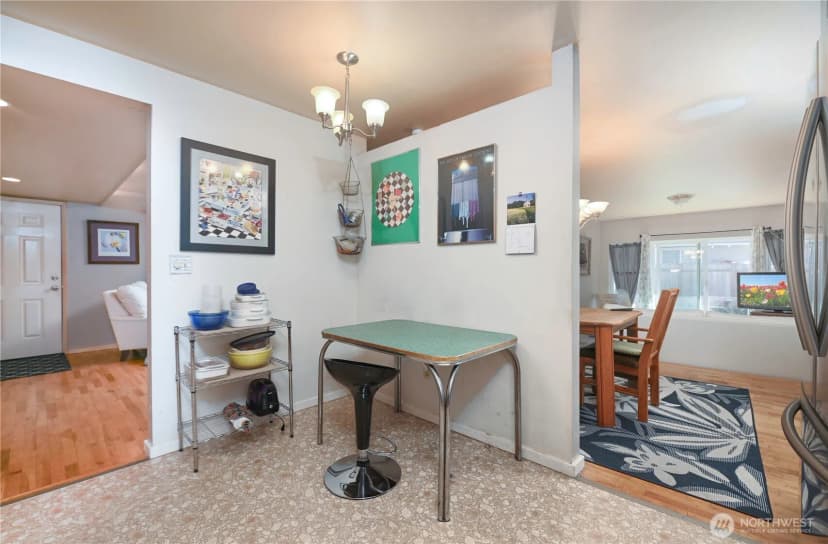 Property photo for 26007 14th Avenue S, Des Moines photo 10