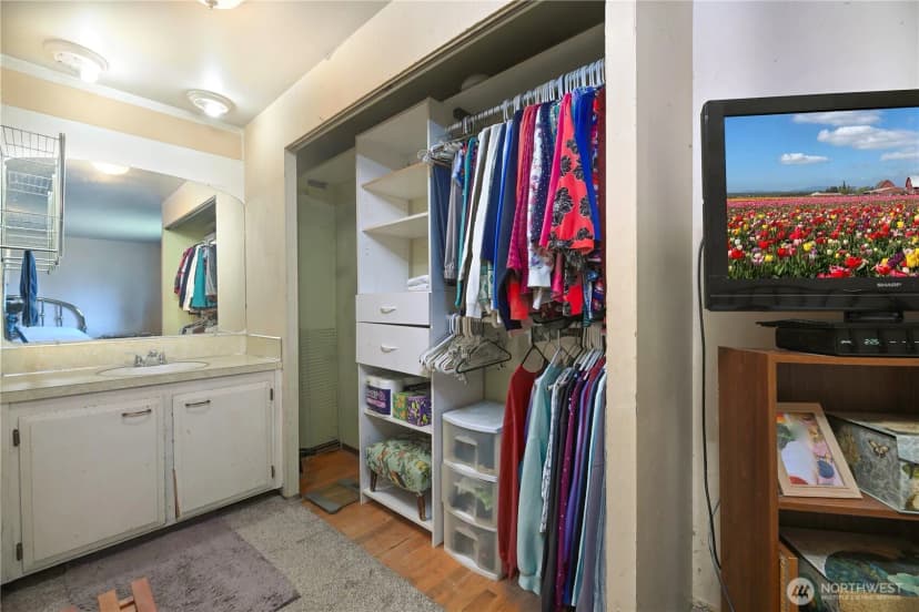 Property photo for 26007 14th Avenue S, Des Moines photo 16