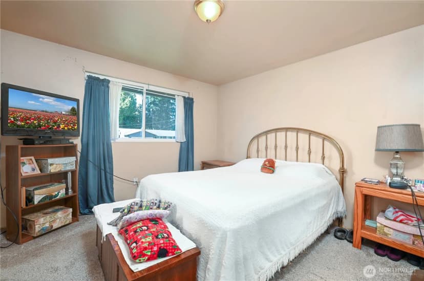 Property photo for 26007 14th Avenue S, Des Moines photo 14