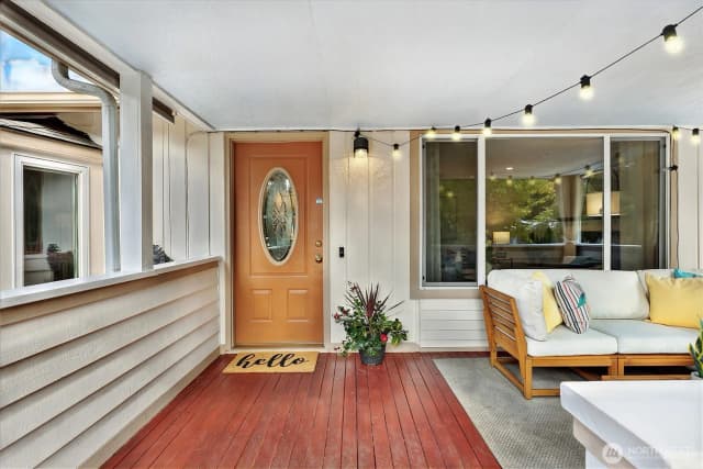 Property photo for 10442 Ne 142nd Street, Kirkland photo 5