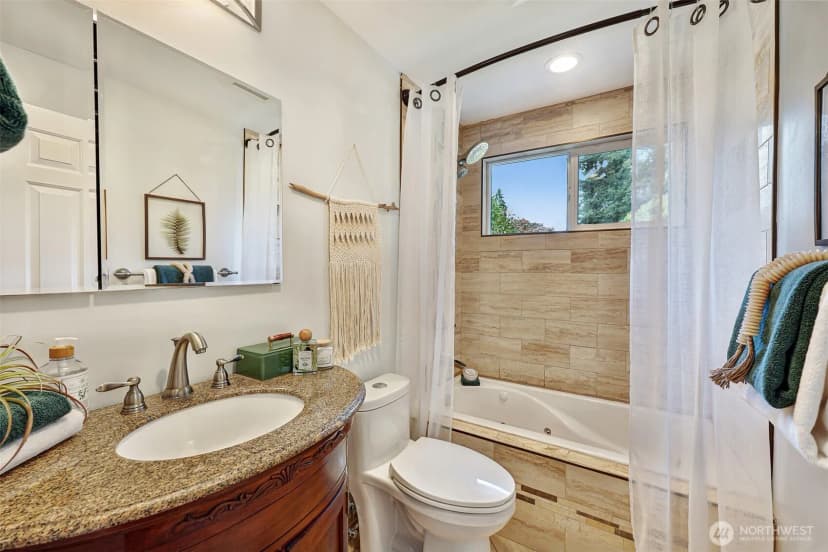 Property photo for 10442 Ne 142nd Street, Kirkland photo 26