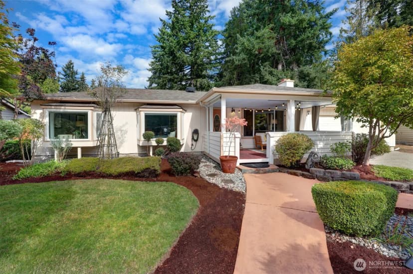 Property photo for 10442 Ne 142nd Street, Kirkland photo 2
