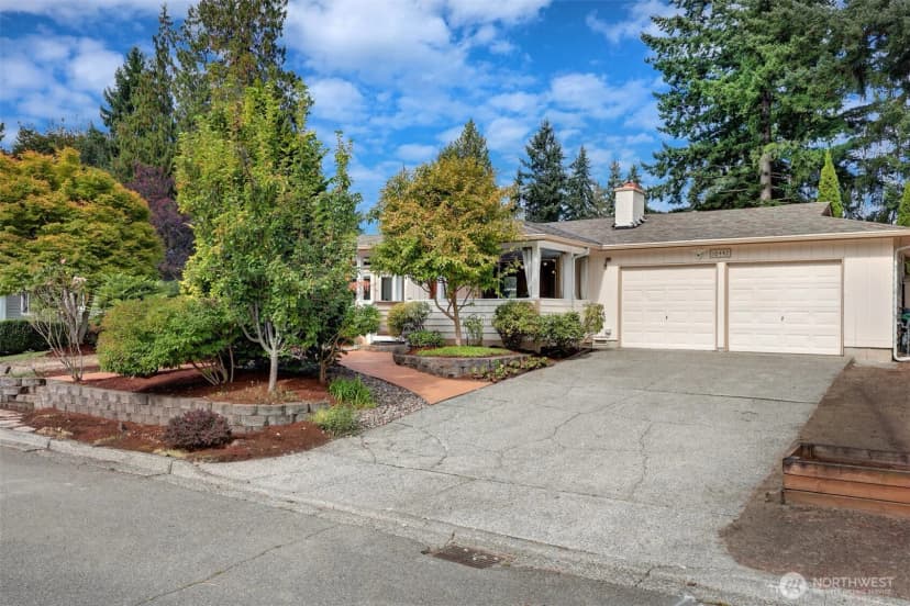 Property photo for 10442 Ne 142nd Street, Kirkland photo 33