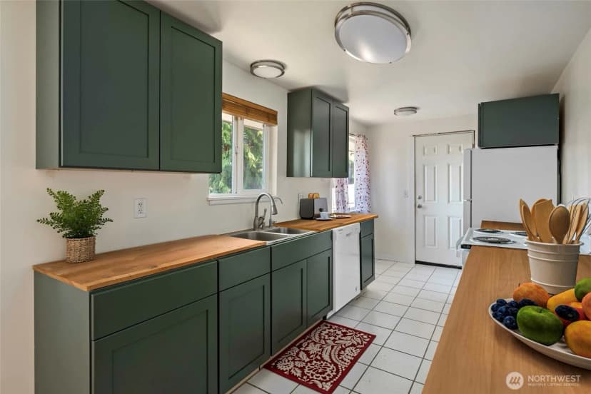 Property photo for 381 Ne Queets Street, Oak Harbor photo 13