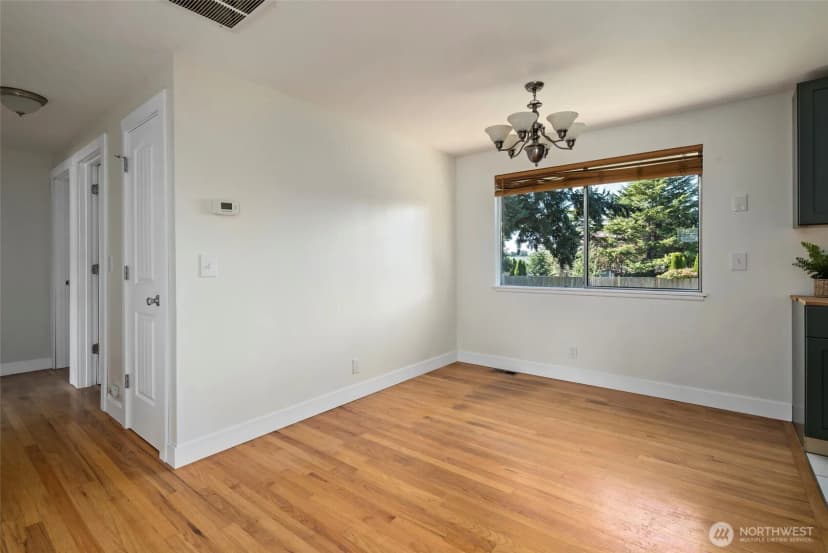 Property photo for 381 Ne Queets Street, Oak Harbor photo 11