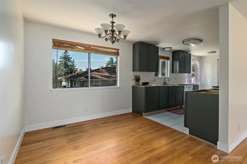 Property photo for 381 Ne Queets Street, Oak Harbor photo 10